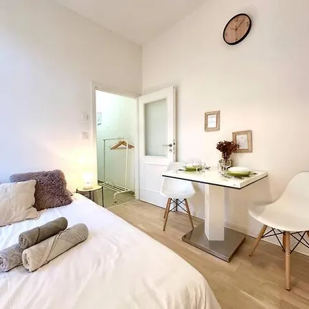 Small Apartament